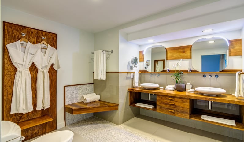 Calabash Luxury Boutique Hotel & Spa-Two Bedroom Suite with Pool Bathroom_12139